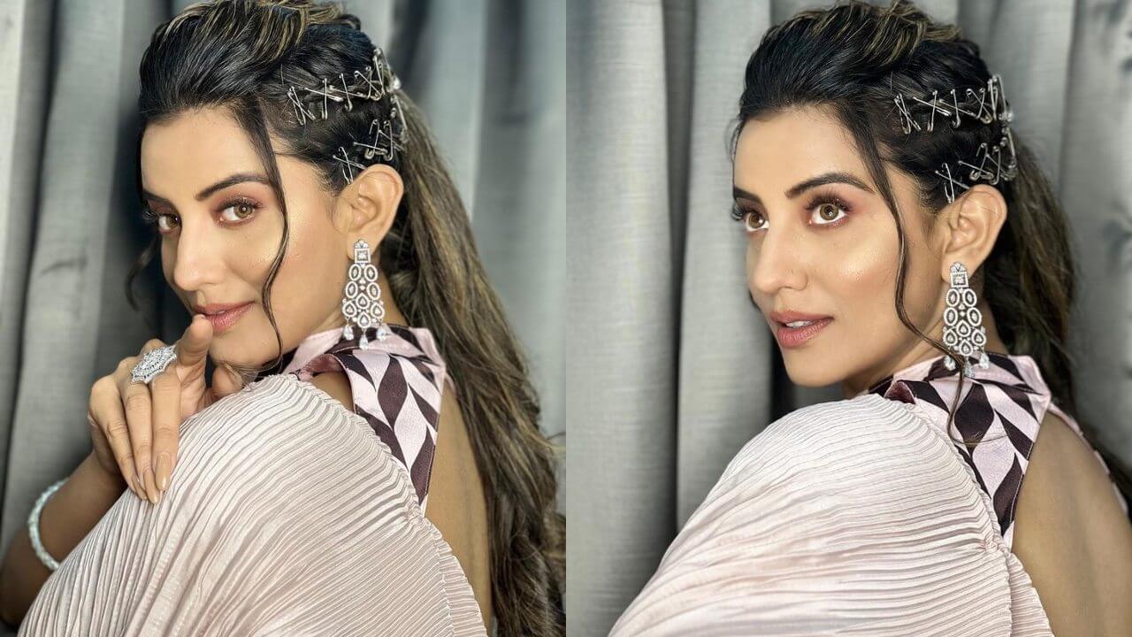 अक्षरा सिंह के चमकिले त्वचा ने इंटरनेट पर मचाई हलचल, फैंस के उड़े होश