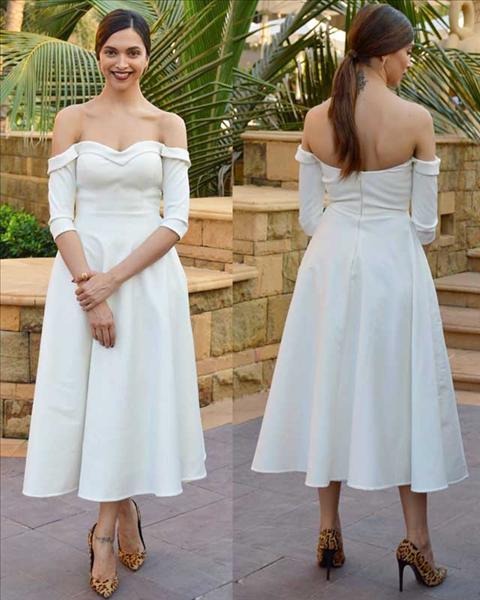 Deepika Padukone looked very stunning in off shoulder dress 3785