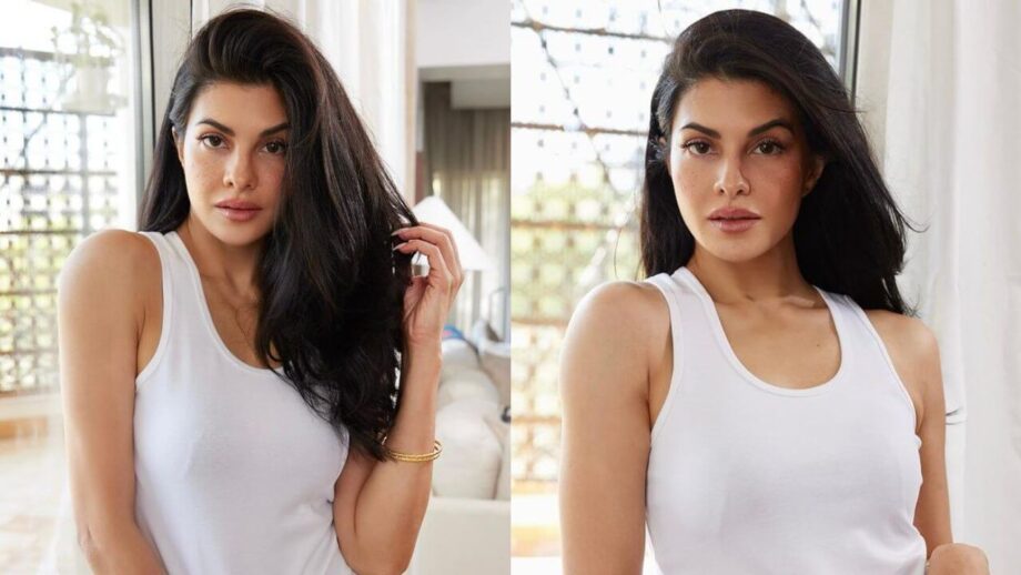 इंटरनेट पर दिखा जैकलीन फर्नांडीज का सबसे आकर्षक लुक, फैंस हुए मदहोश