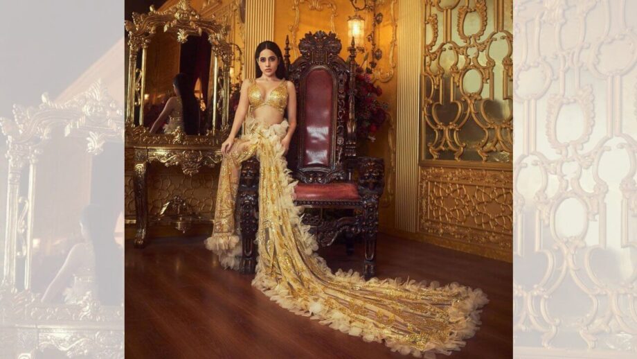 उर्फी जावेद ने संदीप खोसला के गोल्डन आउटफिट में दिखाया अपना जलवा