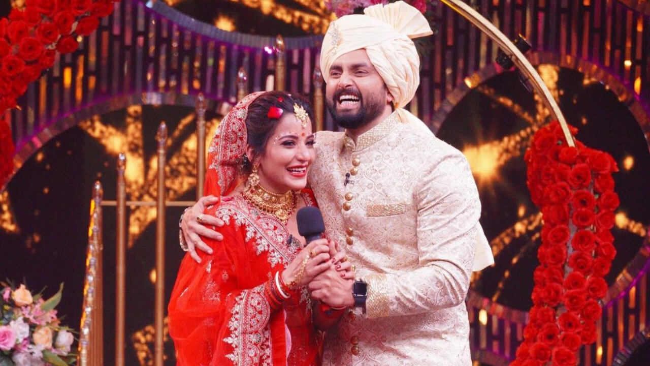 वेलेंटाइन डे के रंग में रंगी भोजपुरी क्वीन मोनालिसा, देखें सबूत