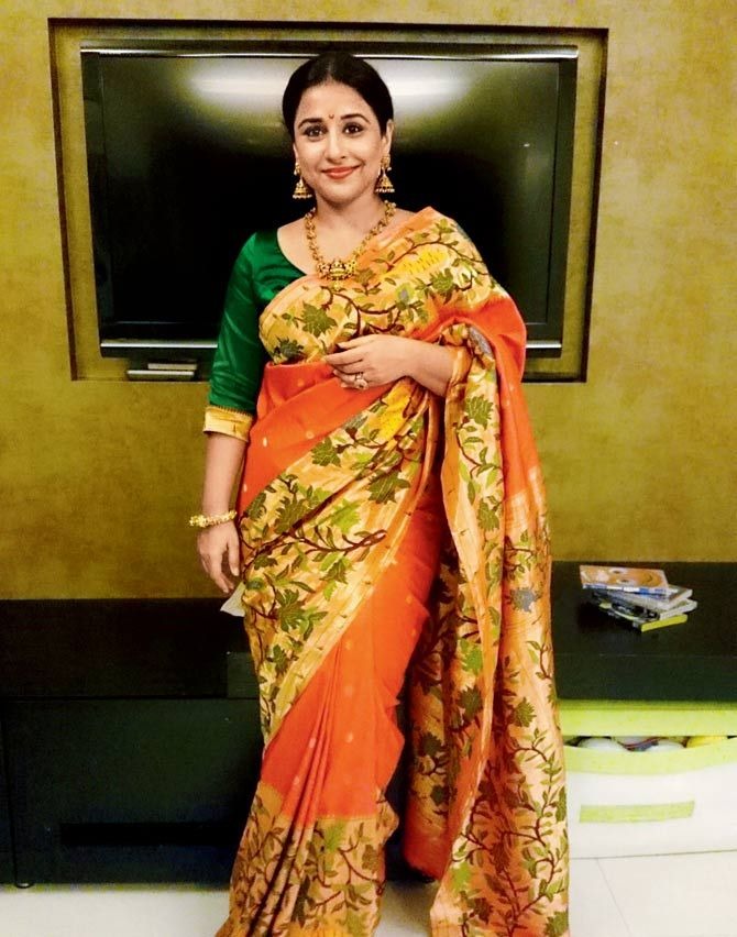 From Vidya Balan to Kriti Sanon: See the actresses and their Paithani looks 3556