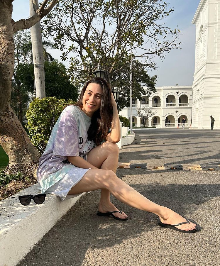 Karisma Kapoor showed the charisma of her beauty 3436