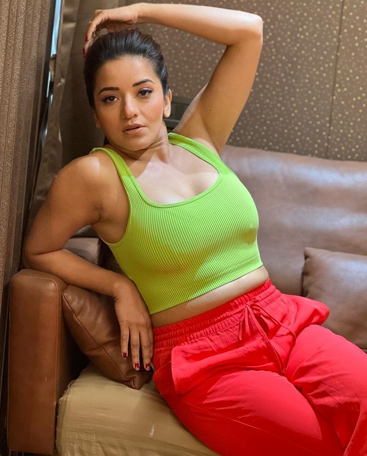 Monalisa's bold bralette top surprised everyone, see the stunning avatar of the diva 3288