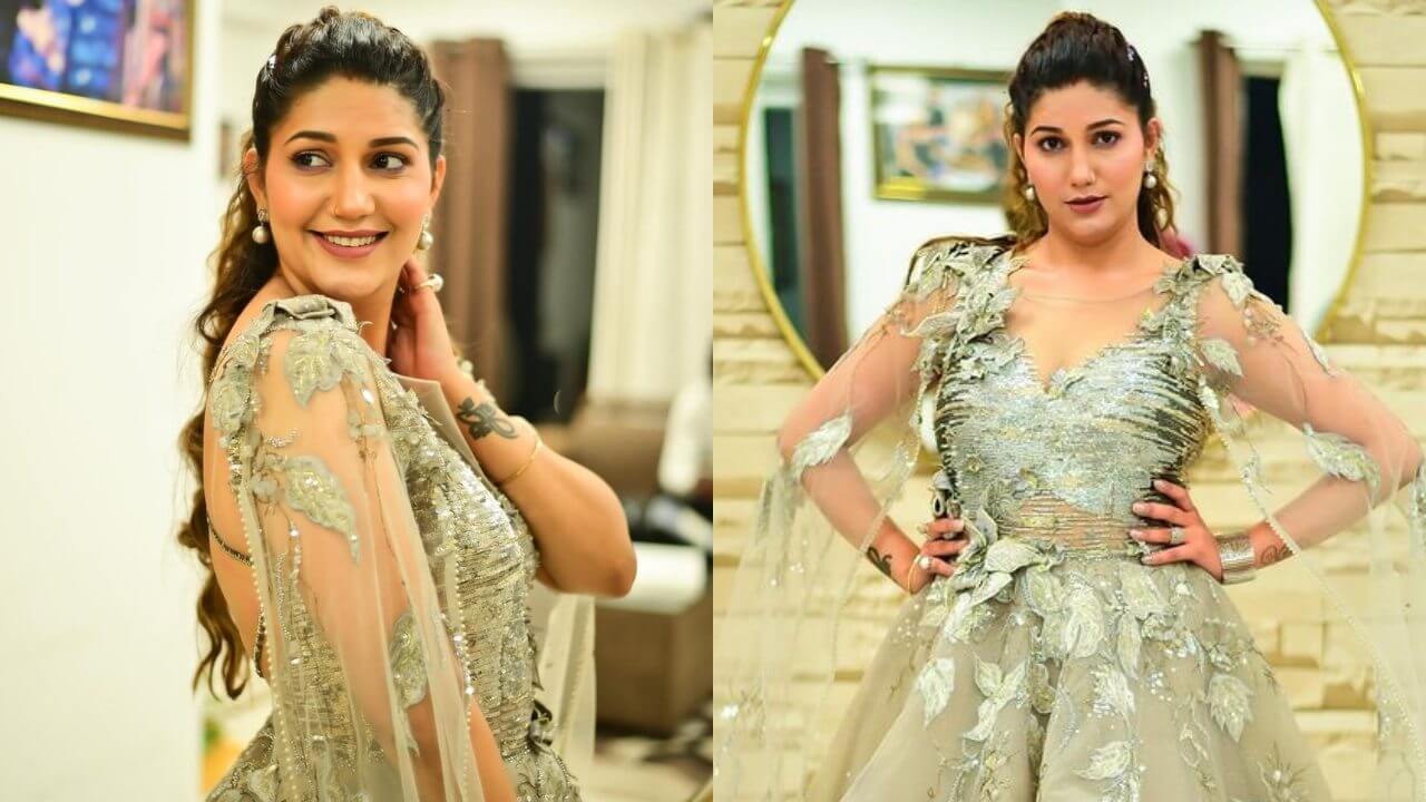 चमकदार केप स्टाइल ब्राइडल लहंगे में जलवे बिखेर रही है सपना चौधरी, तस्वीरों पर फैंस ने बरसाया प्यार