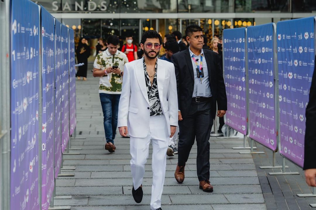Ajay Nagar aka CarryMinati's style game is unique, see the gamer's stunning blazer suit avatar 5938