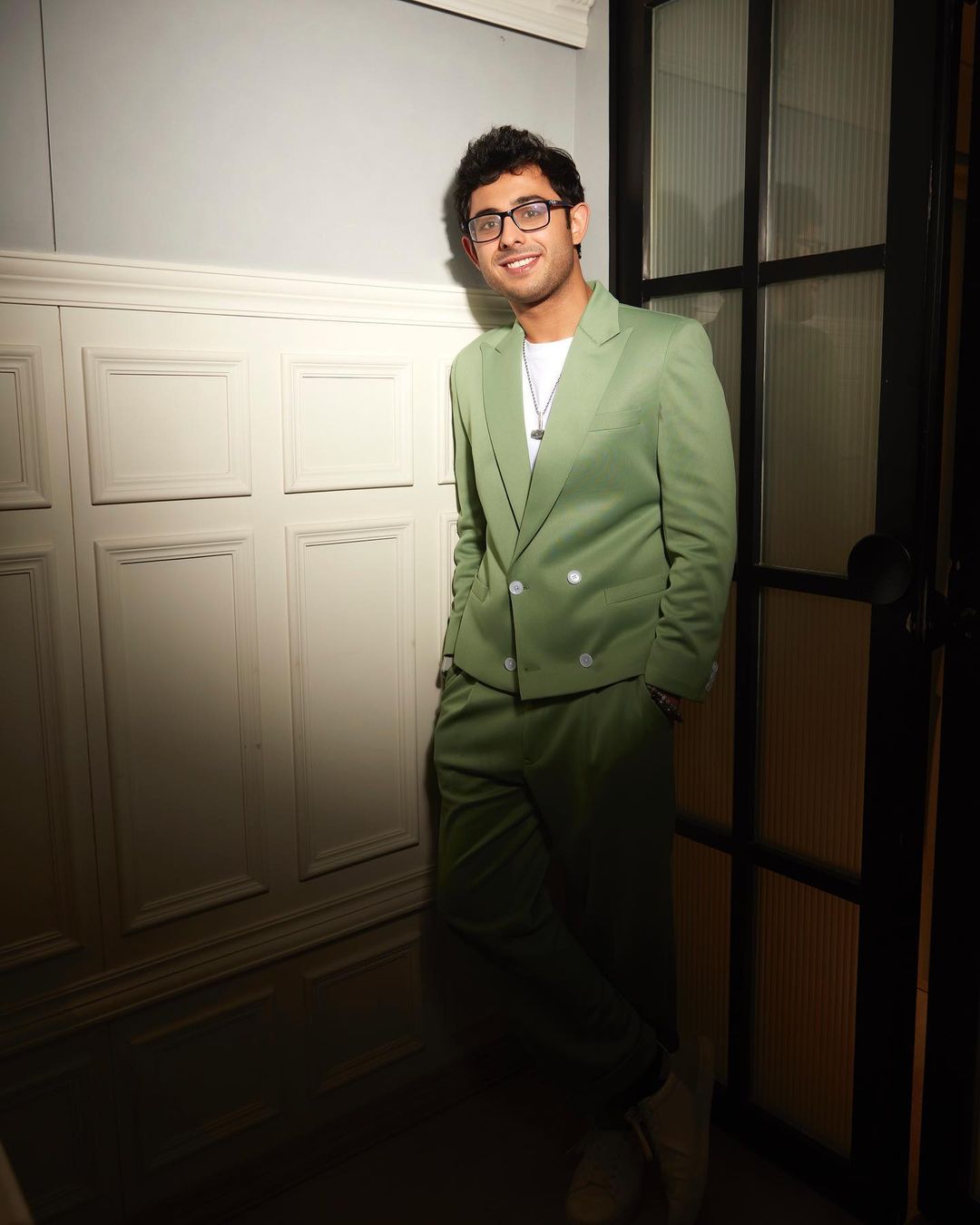 Ajay Nagar aka CarryMinati's style game is unique, see the gamer's stunning blazer suit avatar 5941