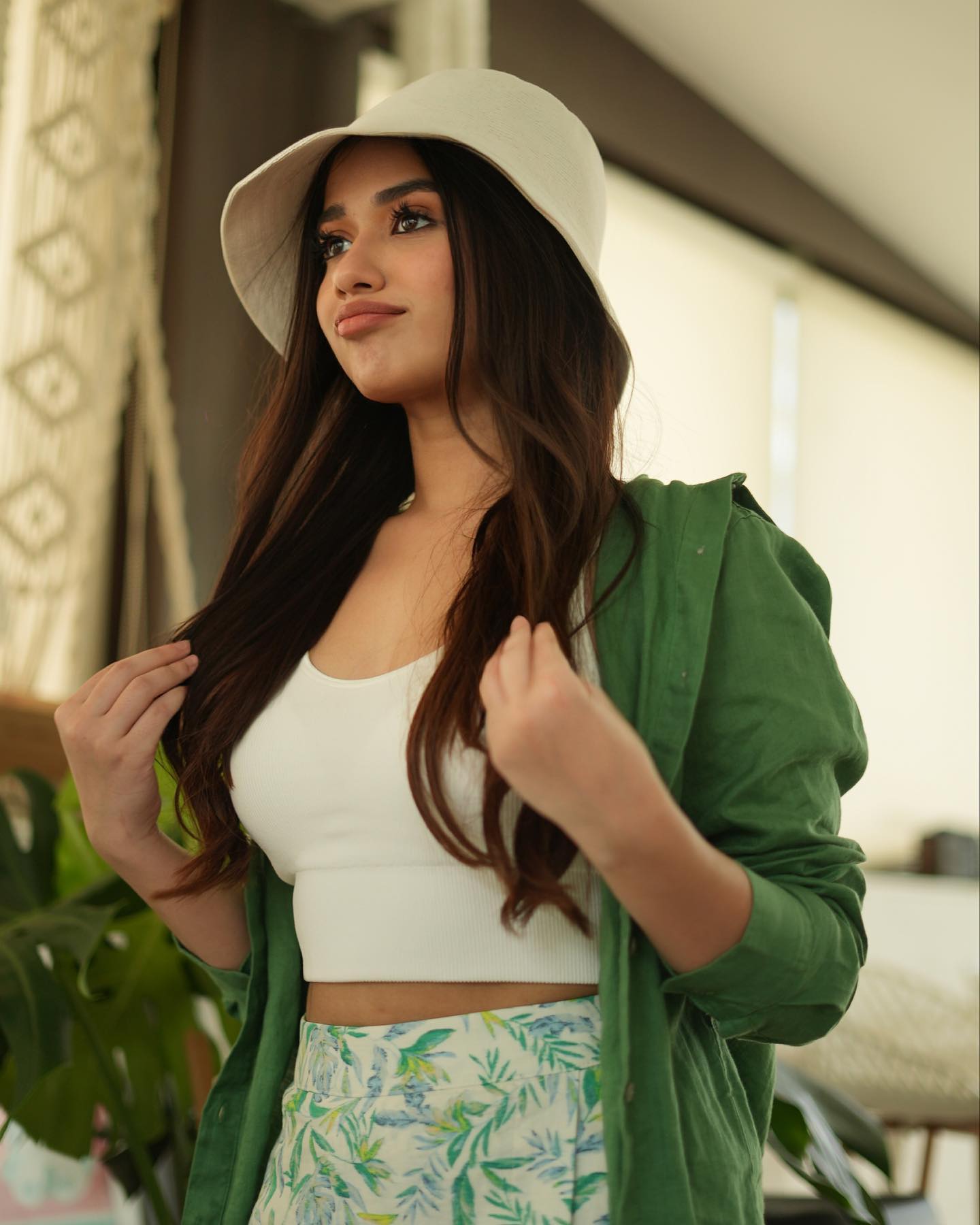 Anushka Sen and Jannat Zubair Rahmani win hearts of fans with their cool and stylish looks 9041