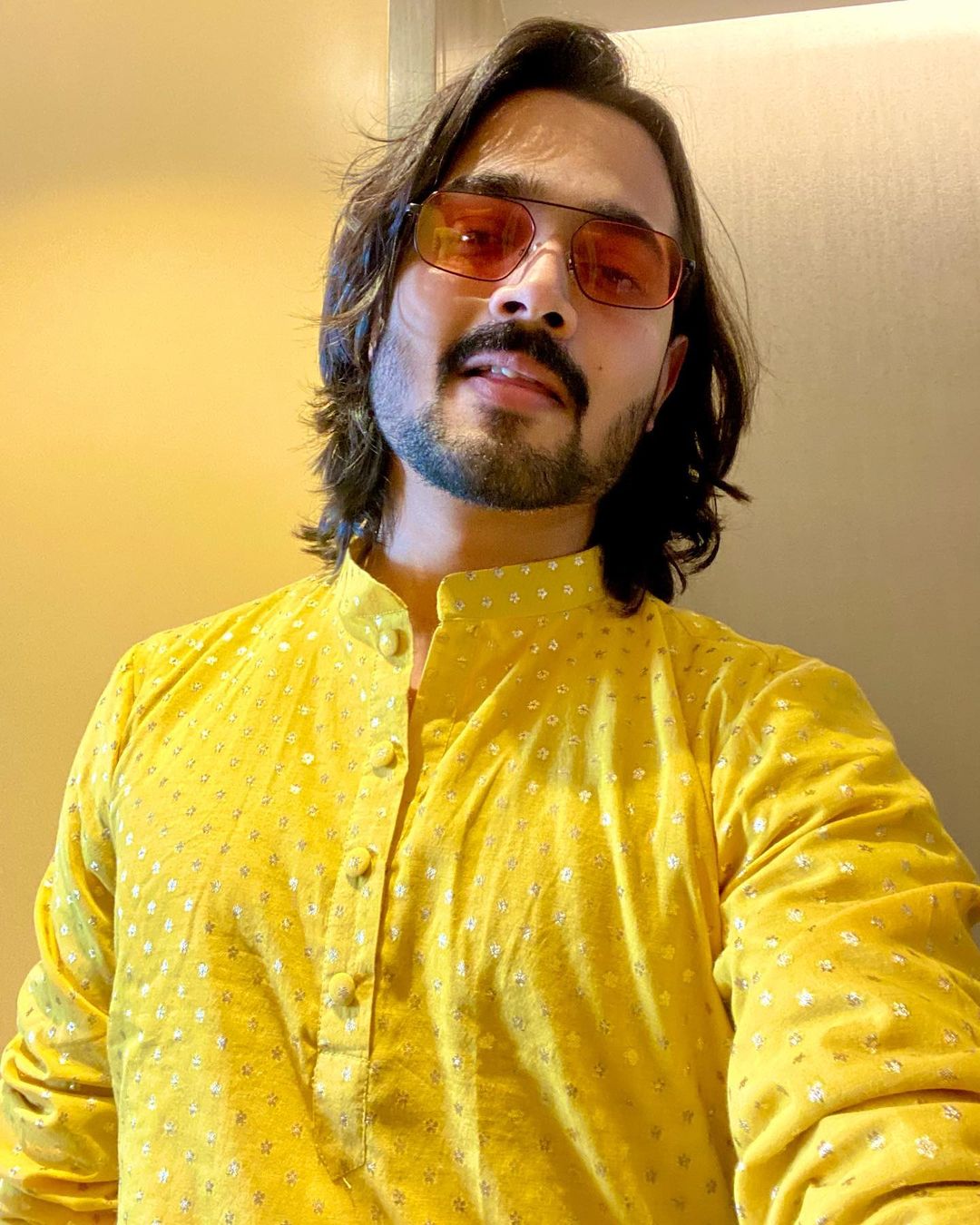 Ashish Chanchlani or Bhuvan Bam: Who looks more stylish in traditional outfit? 4506