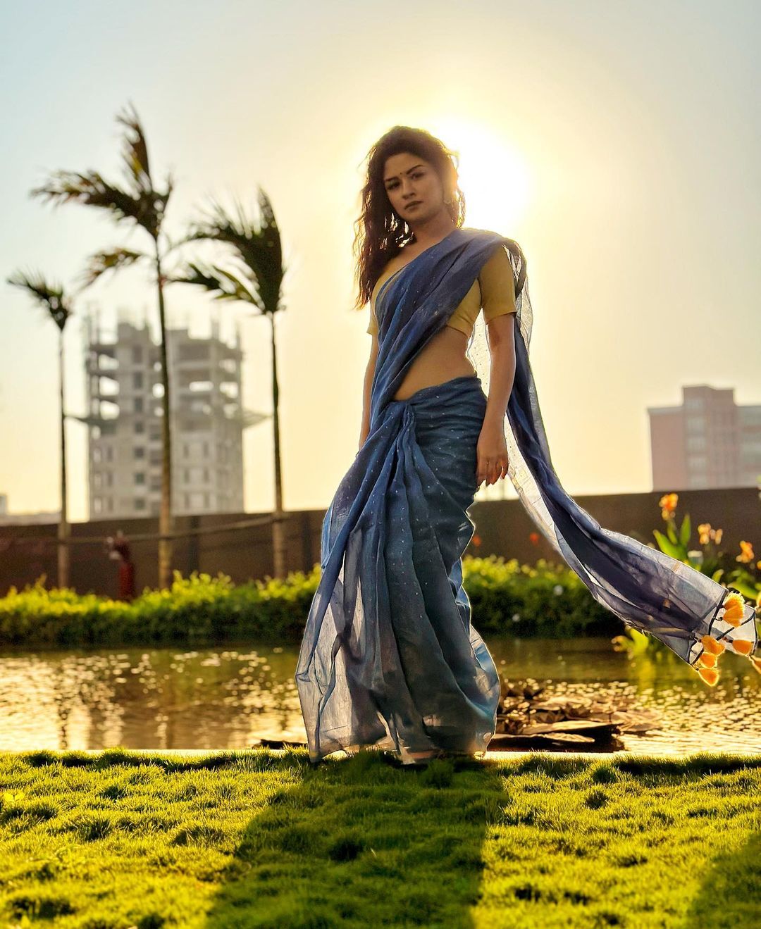 Avneet Kaur shared a very beautiful picture in saree 4705