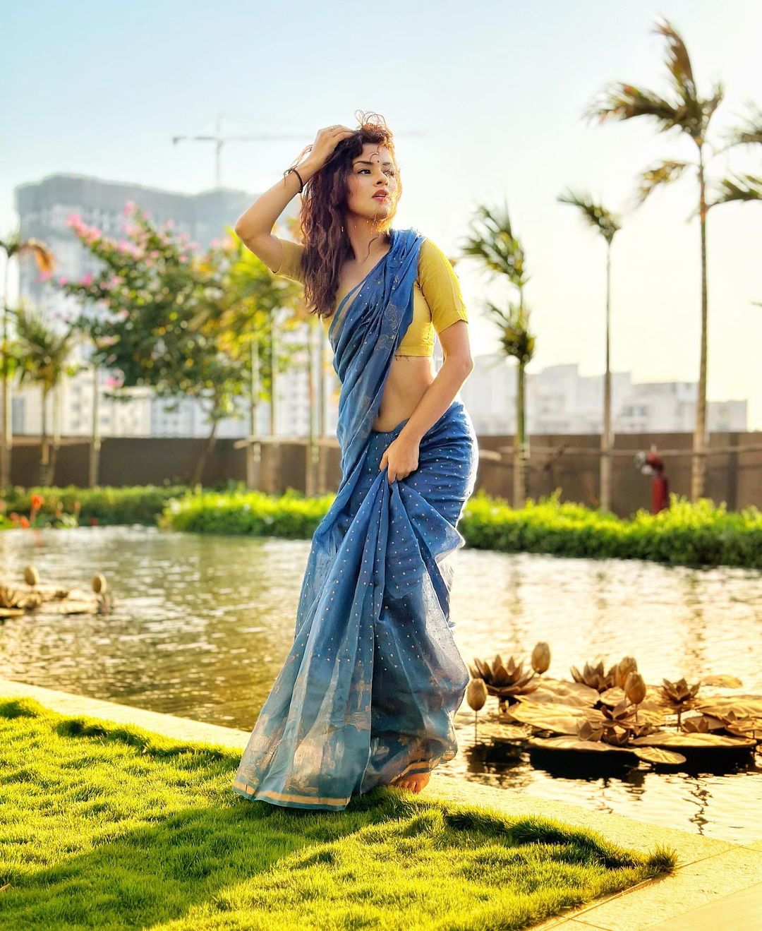 Avneet Kaur shared a very beautiful picture in saree 4709