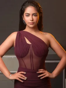 बालिका वधू की छोटी आनंदी अब हो गई है बड़ी, बोल्डनेस में देती है बड़ी बड़ी अभिनेत्रियों को मात