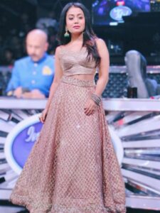 किस्मत ने मारी बाजी जगराता में गाना गाने वाली नेहा कक्कड़ बनी देश की सबसे लोकप्रिय गायिका