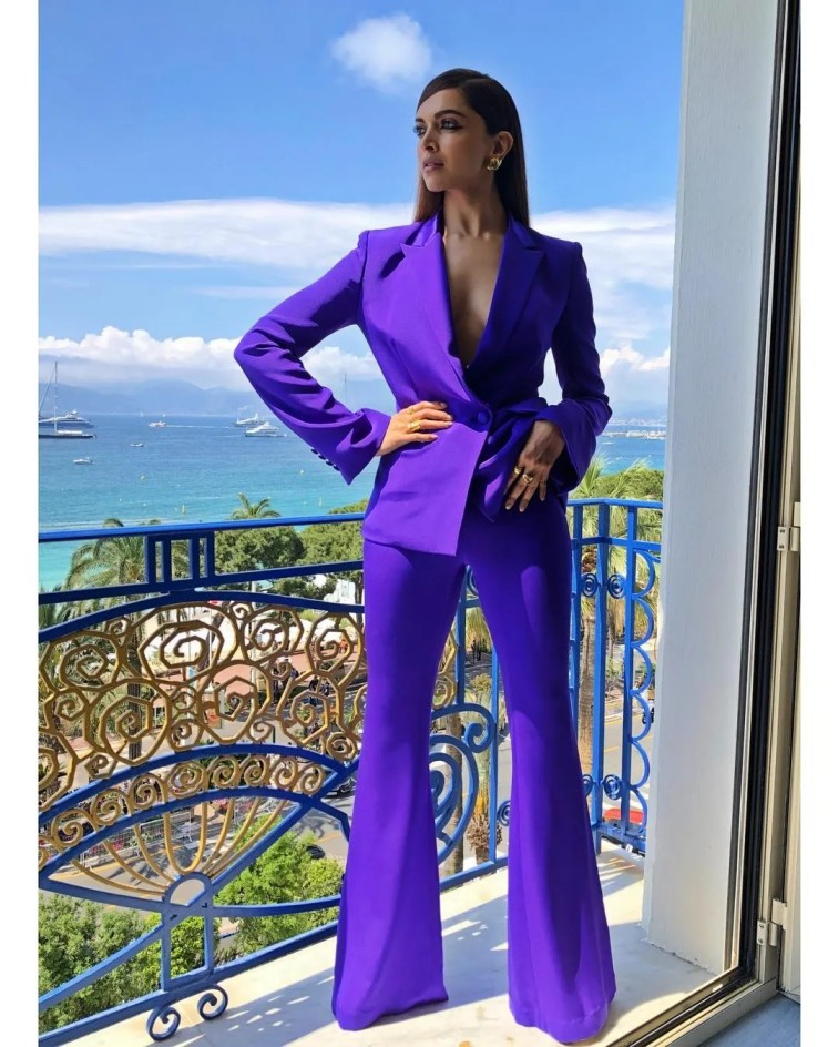From Deepika Padukone to Anushka Sharma: These actresses showed their glamor in pantsuit avatar 5452