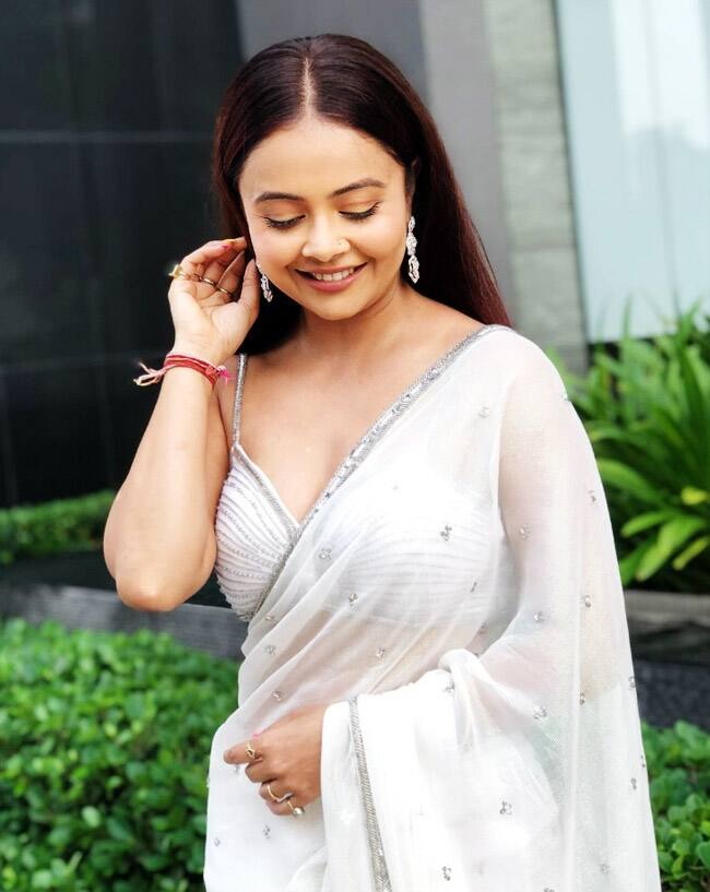 Hina Khan and Devoleena Bhattacharjee showed their beautiful look in white saree 7494