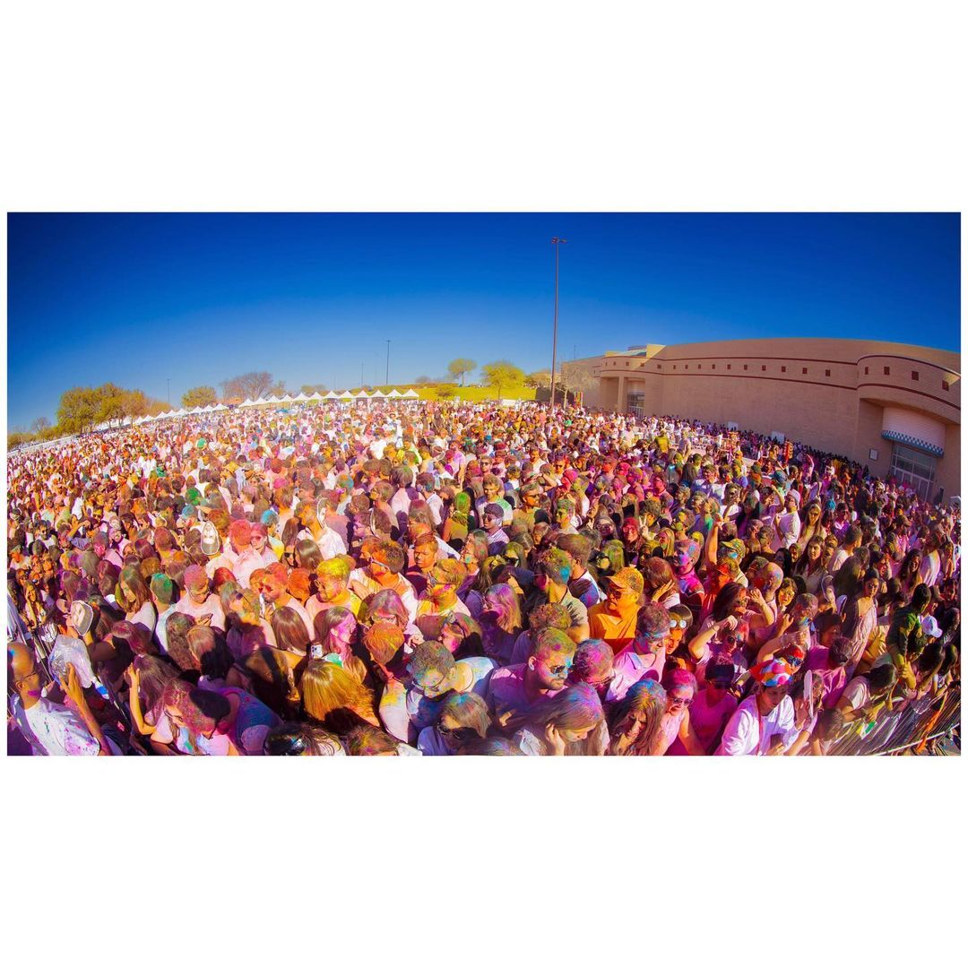 Kartik Aryan celebrated Holi in America, remembered the gujiya made by his mother 4940