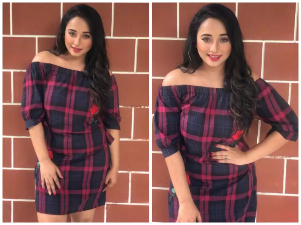 Monalisa or Rani Chatterjee: Who blew fans away in a checkered dress? 7837