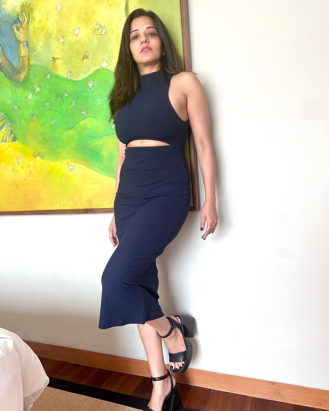 Monalisa shares pictures from bed, fans go crazy 4973