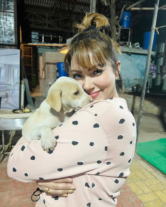 Munmun Dutta aka Babita ji loves her pets very much 5851