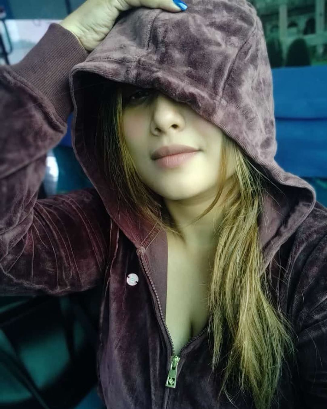Rani Chatterjee shares her glamorous beauty during train journey, see photos 6265