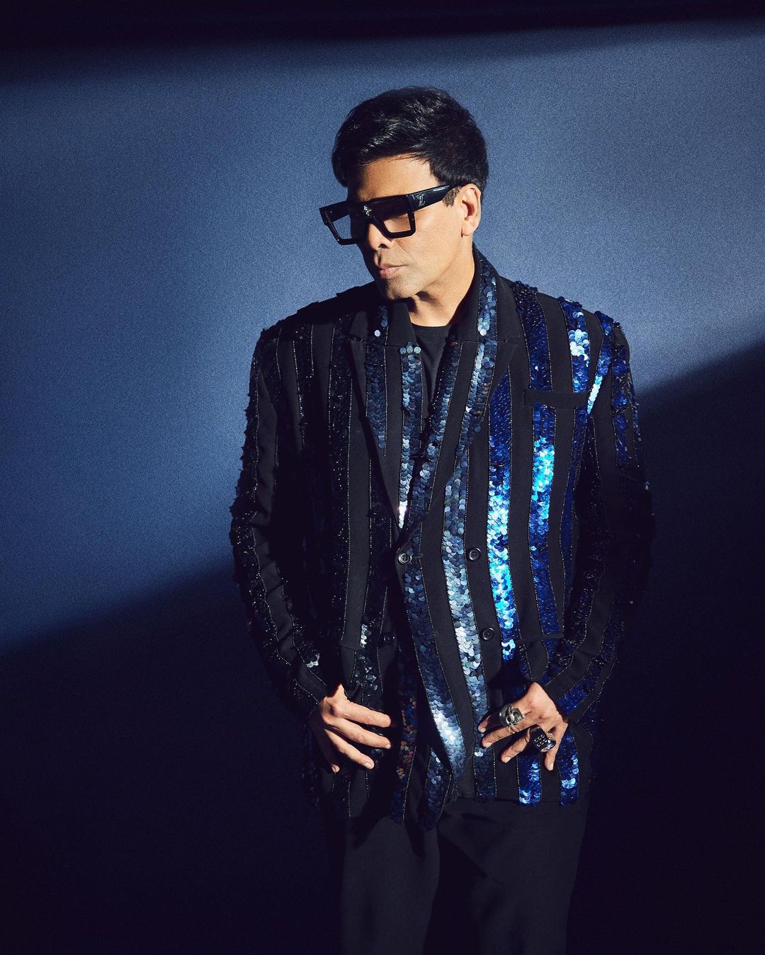 See Karan Johar's unusual outfit 4151