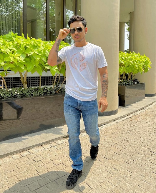 See the stylish look of Ishaan Kishan 4119