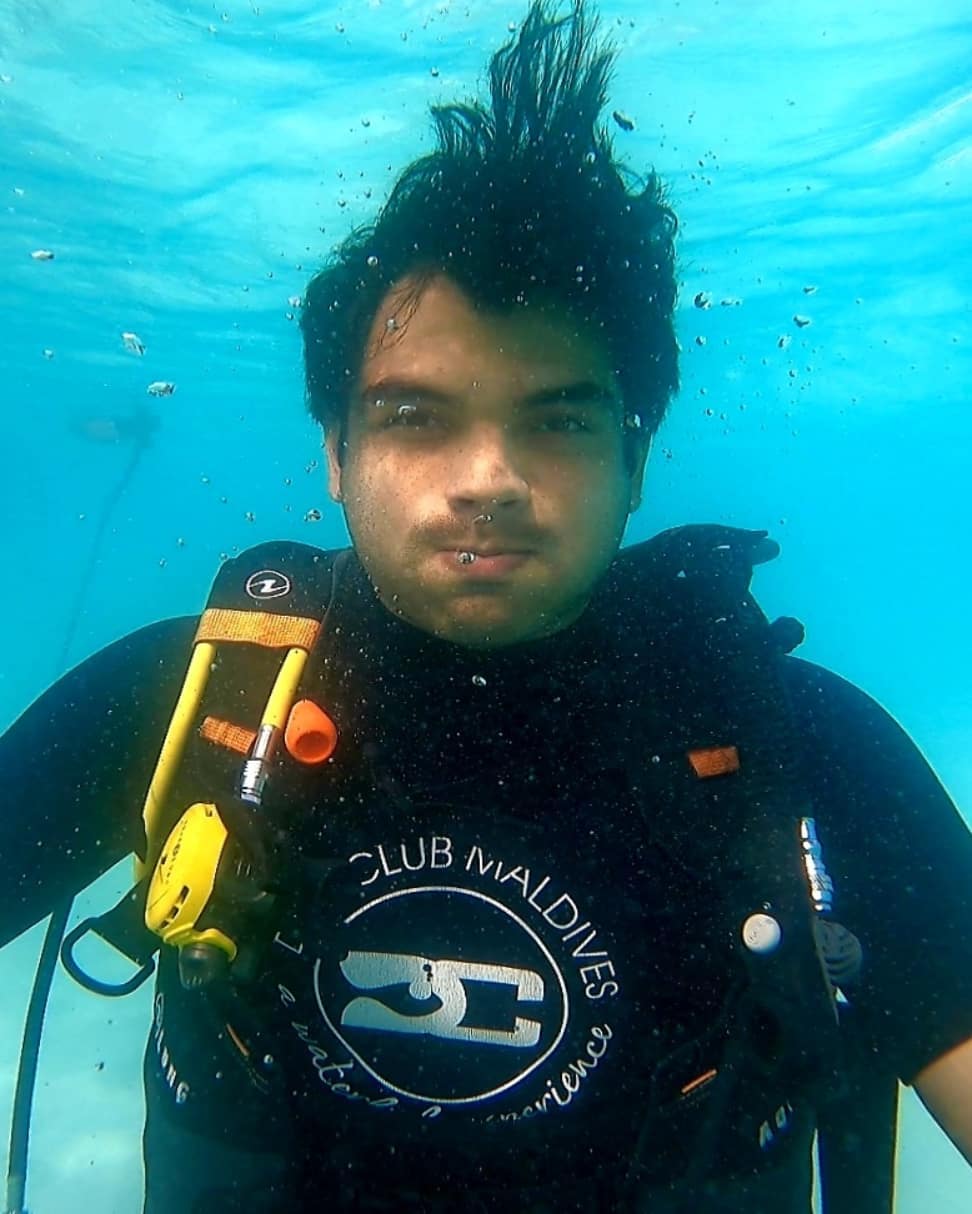 Take some travel tips from Neeraj Chopra, see some glimpses of his travel life 9023
