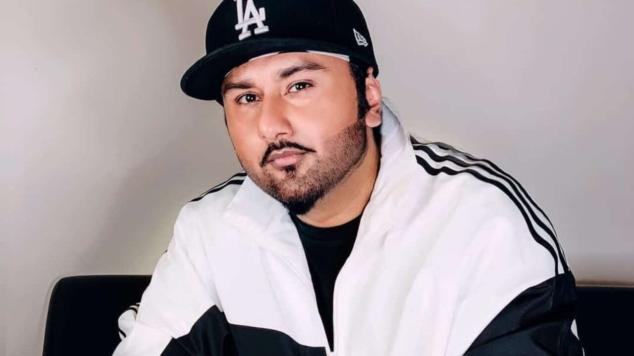 28 लाख की नंबर प्लेट खरीदने के बाद भी आखिर क्यों गाड़ी चलाना पसंद नहीं करते यो यो हनी सिंह, जाने पुरी हकीकत