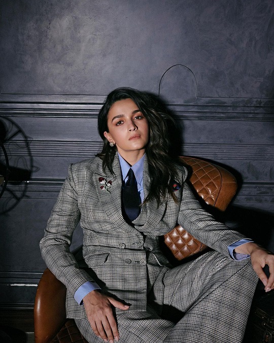 Alia Bhatt or Anushka Sharma: Which actress slays the suit look? 12613