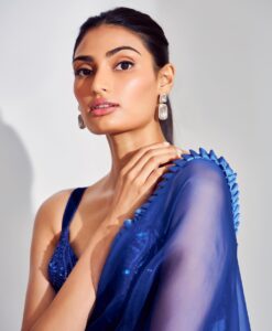 Athiya Shetty did wonders in saree look, made fans crazy 9955