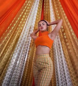 Avneet Kaur gives special status to the choice of orange in fashion, see photos 10019