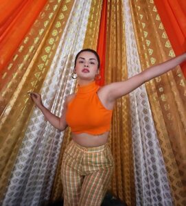 Avneet Kaur gives special status to the choice of orange in fashion, see photos 10023