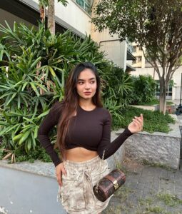 Avneet Kaur or Anushka Sen: These actresses worked their magic in crop top 10593