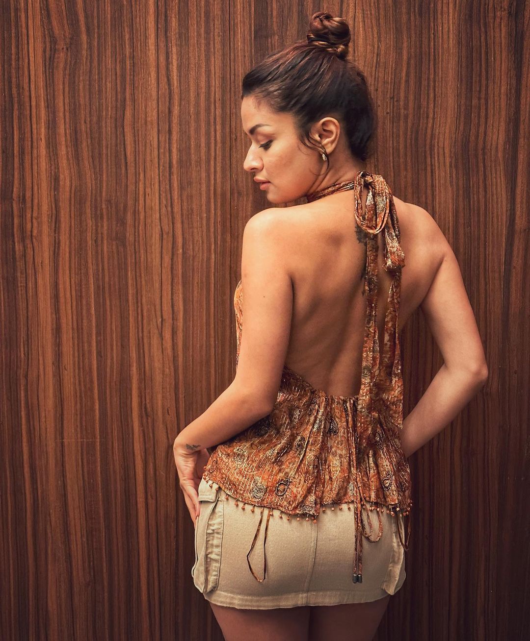 Avneet Kaur showed her glamor in backless top, see the beauty of the actress 11561