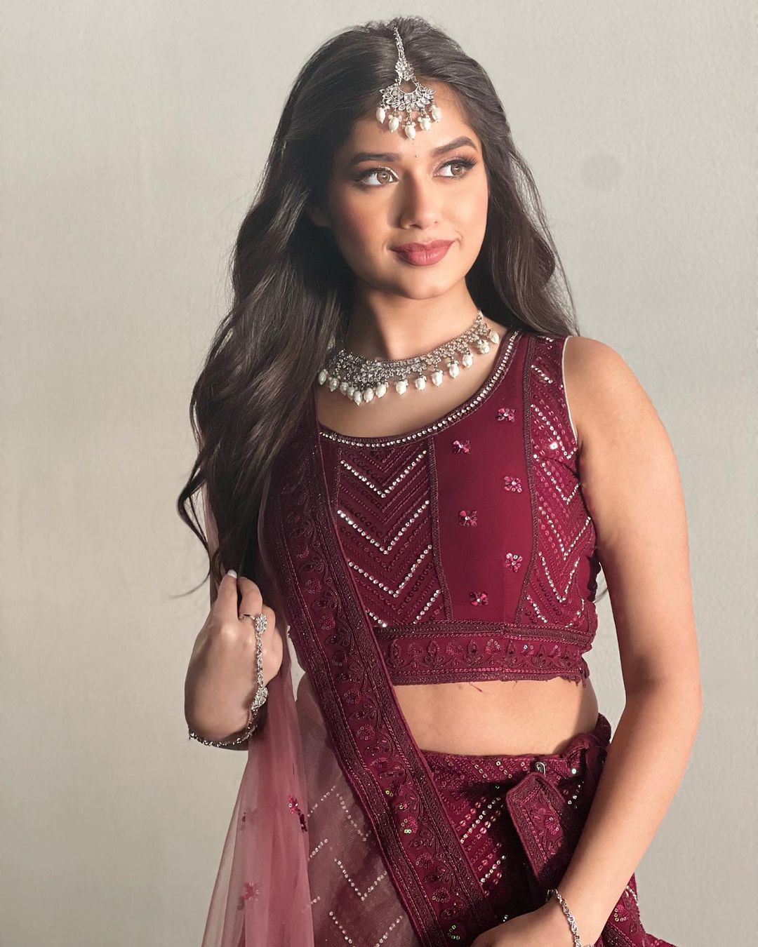 From Anushka Sen, Avneet Kaur to Jannat Zubair Rahmani: The traditional looks of these actresses rocked the hearts of fans 9594