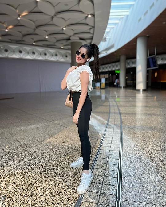 From Avneet Kaur to Jannat Zubair Rahmani: Airport looks of these actresses jammed the airport 11165