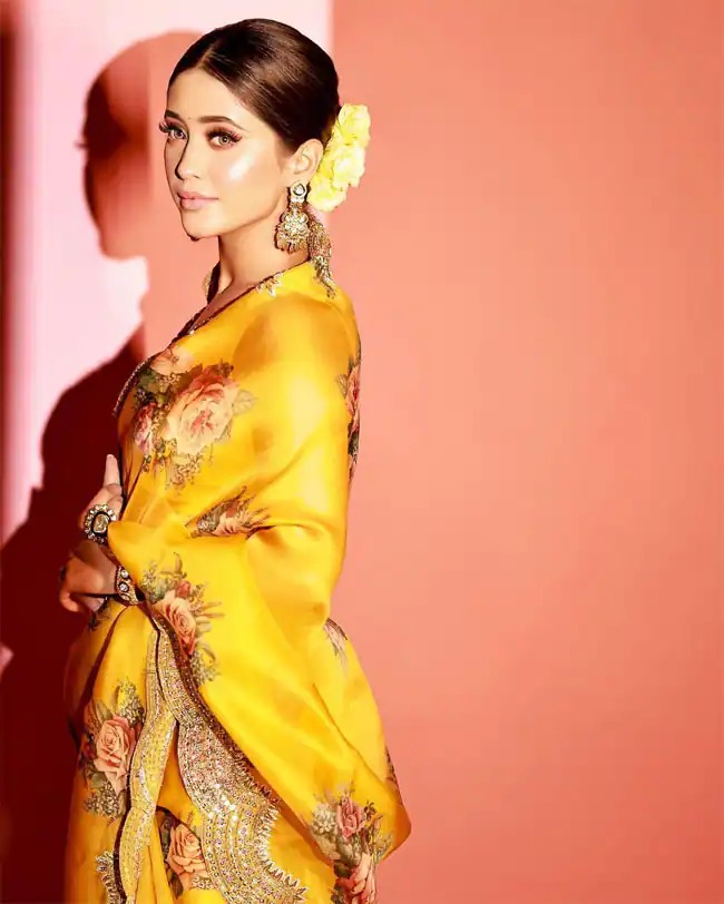 From Mouni Roy to Shraddha Arya: The killer style of these actresses seen in silk saree avatar 11624