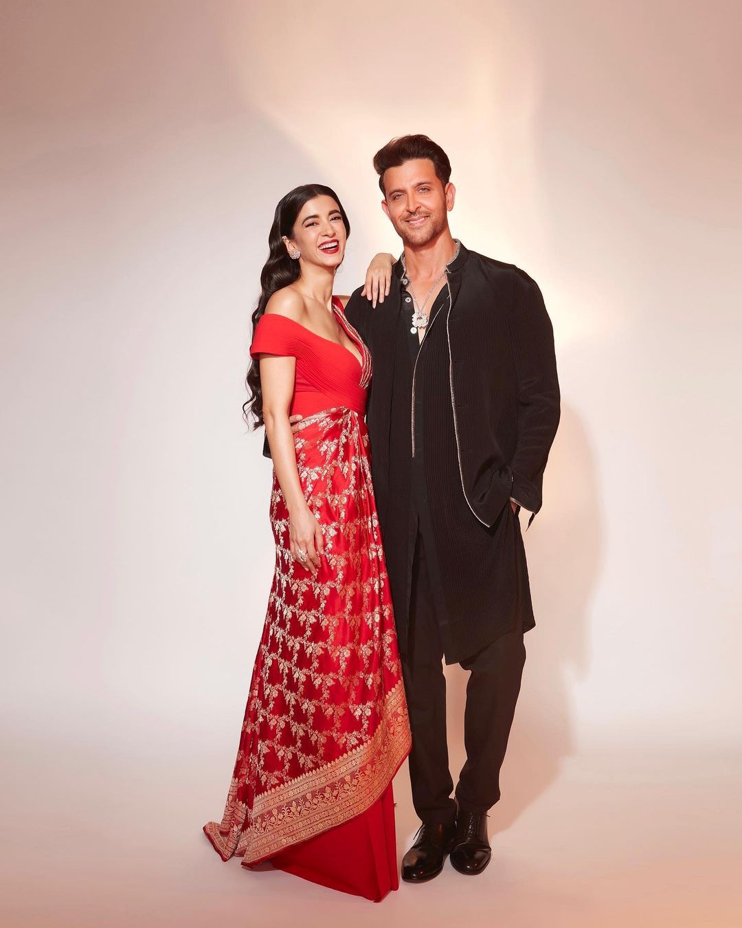 Hrithik Roshan seen with alleged girlfriend Saba Azad, fans react 9729