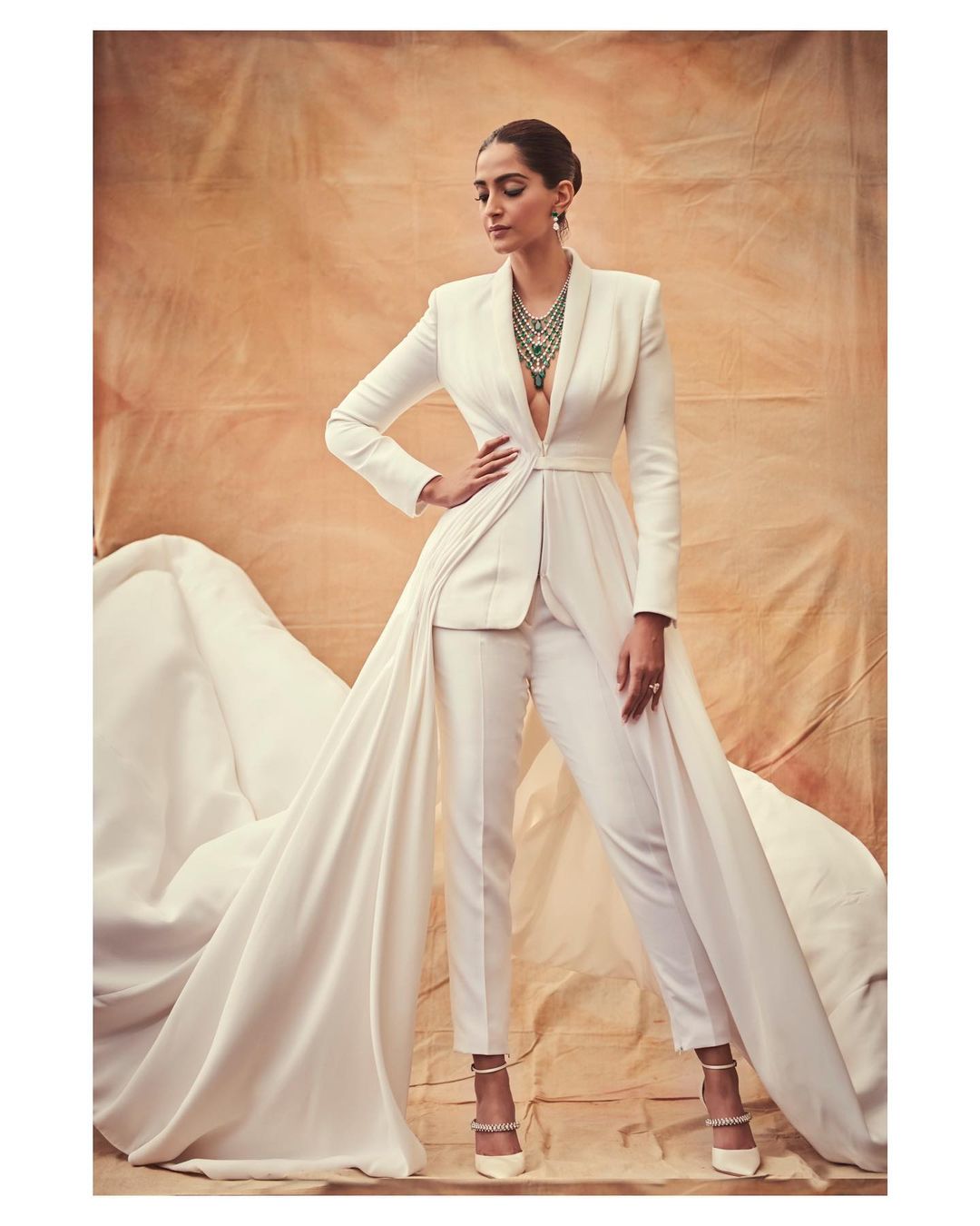 Sonam Kapoor's jewelery helps in enhancing her beauty, see proof 10223