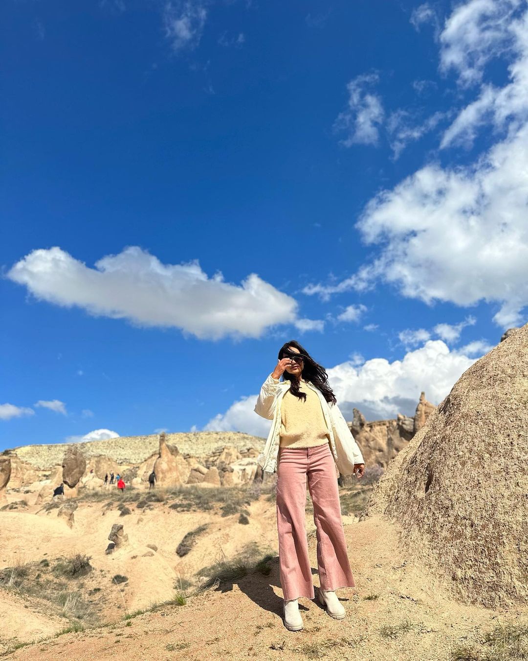 Surbhi Jyoti serves beautiful vibes from Türkiye, see photos 9755