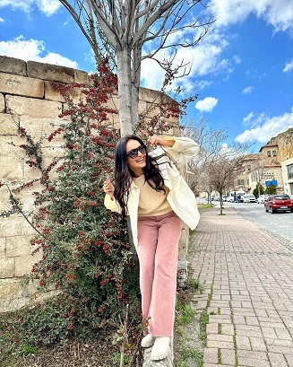 Surbhi Jyoti serves beautiful vibes from Türkiye, see photos 9758