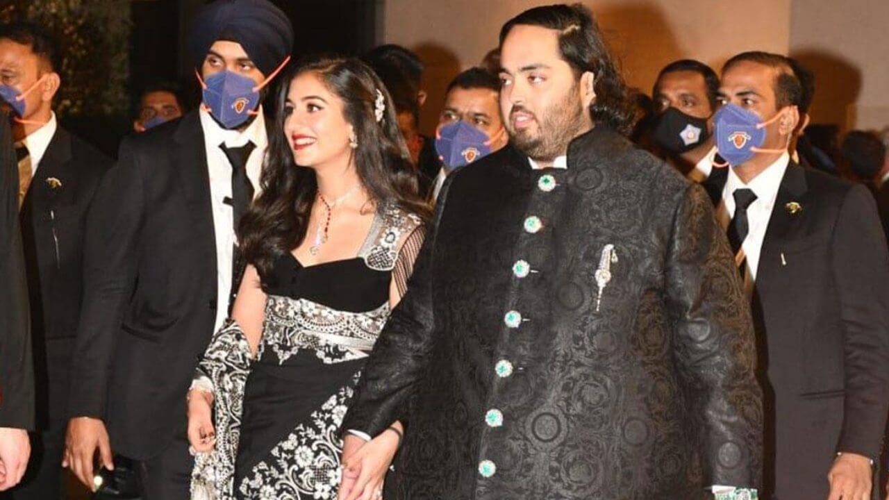 नीता-मुकेश अंबानी कल्चरल सेंटर के उद्घाटन समारोह की शोभा बढ़ाने पहुंचे बॉलीवुड के ये दिग्गज कलाकार, देखें तस्वीरें