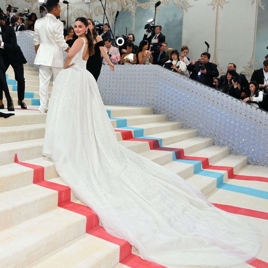 Alia Bhatt steals the limelight at Met Gala event, see photos 13091