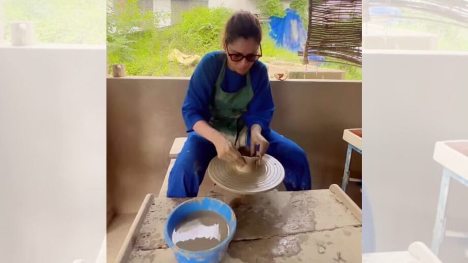अंकिता लोखंडे बनी कुम्हार, हाथों से बनाया मिट्टी का बर्तन अंकिता लोखंडे बनी कुम्हार, हाथों से बनाया मिट्टी का बर्तन