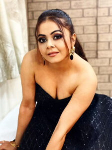 गोपी बहू का ब्लैक बोल्ड लुक