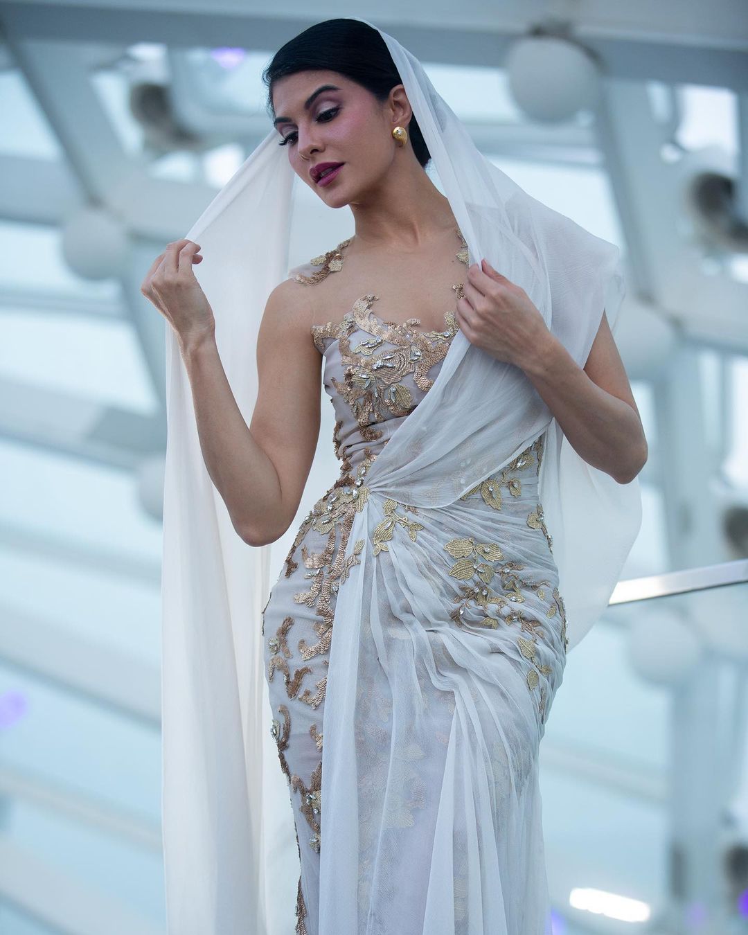 Jacqueline Fernandez's magic on the stage of IIFA Awards, 15686
