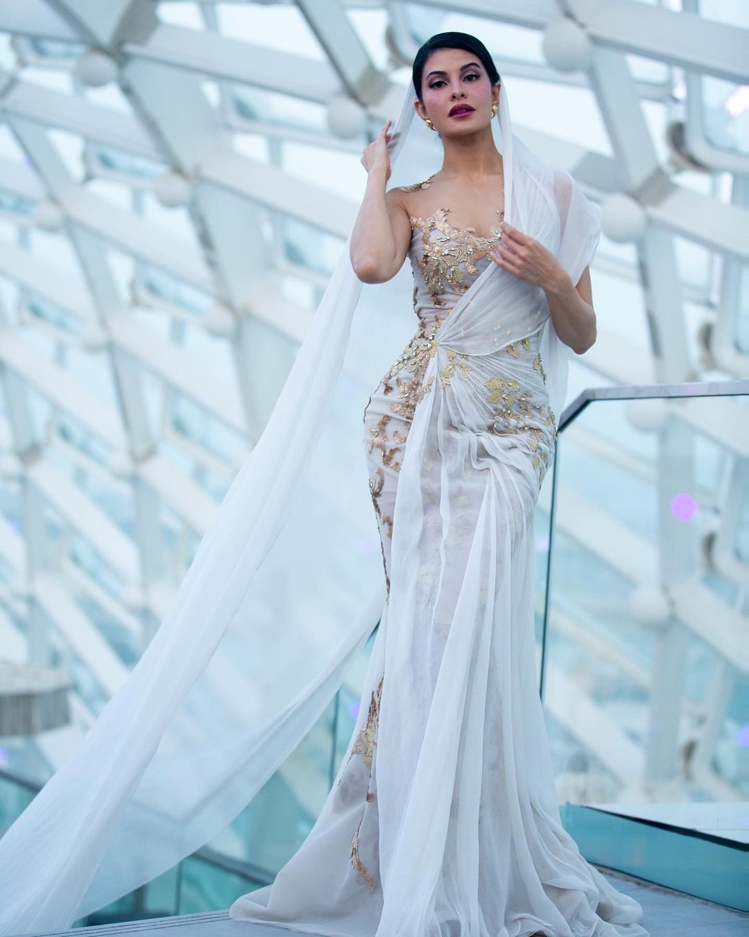 Jacqueline Fernandez's magic on the stage of IIFA Awards, 15689