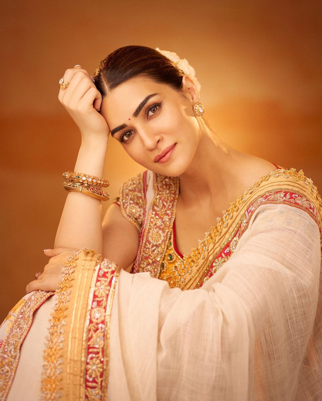 Kriti Sanon rocks these looks during promotions, see photos 14274