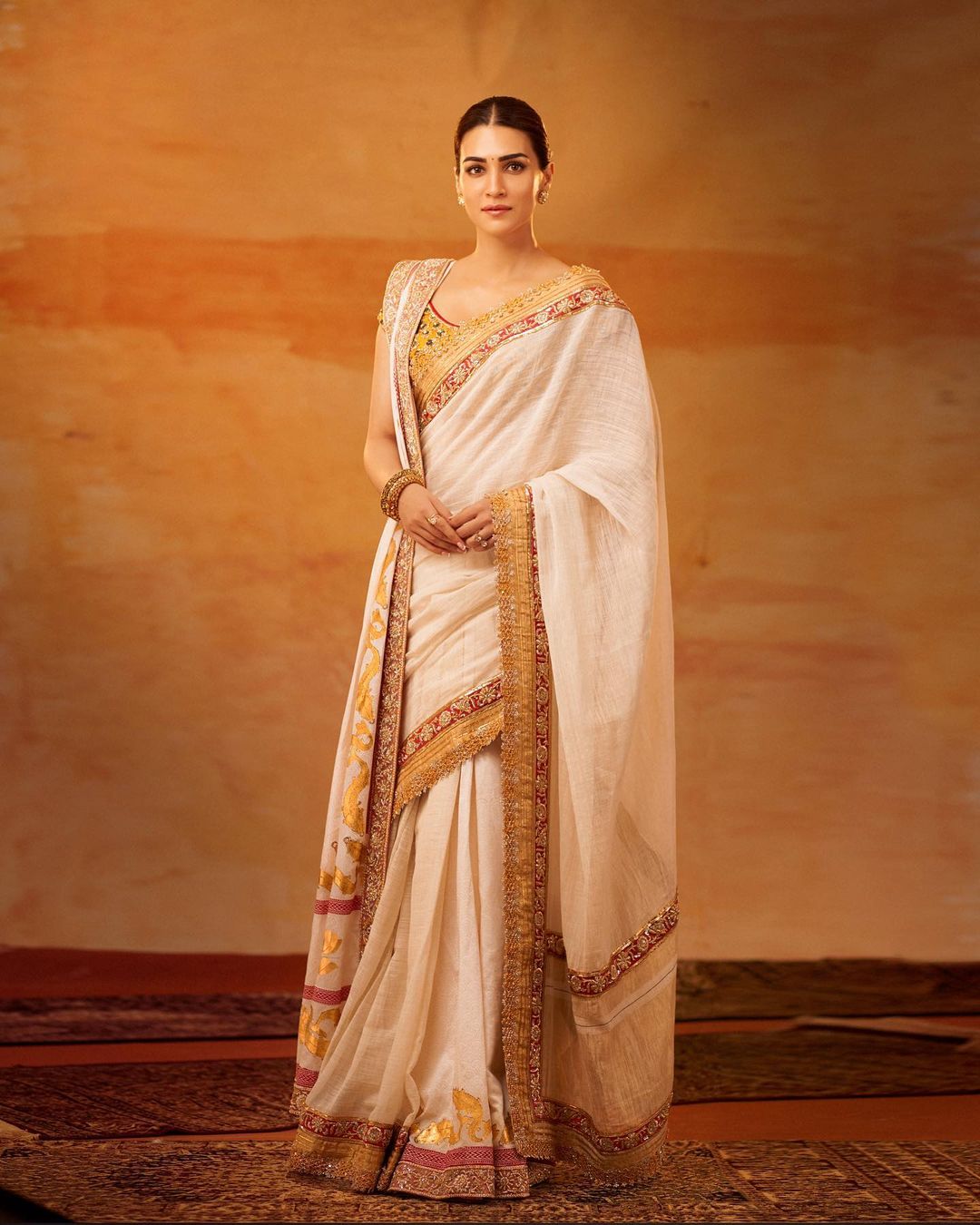 Kriti Sanon rocks these looks during promotions, see photos 14272