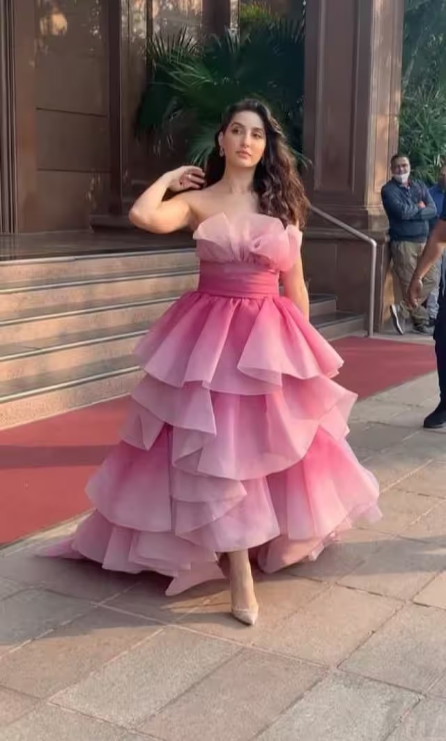 Nora Fatehi seen in princess look, fans go crazy 13152